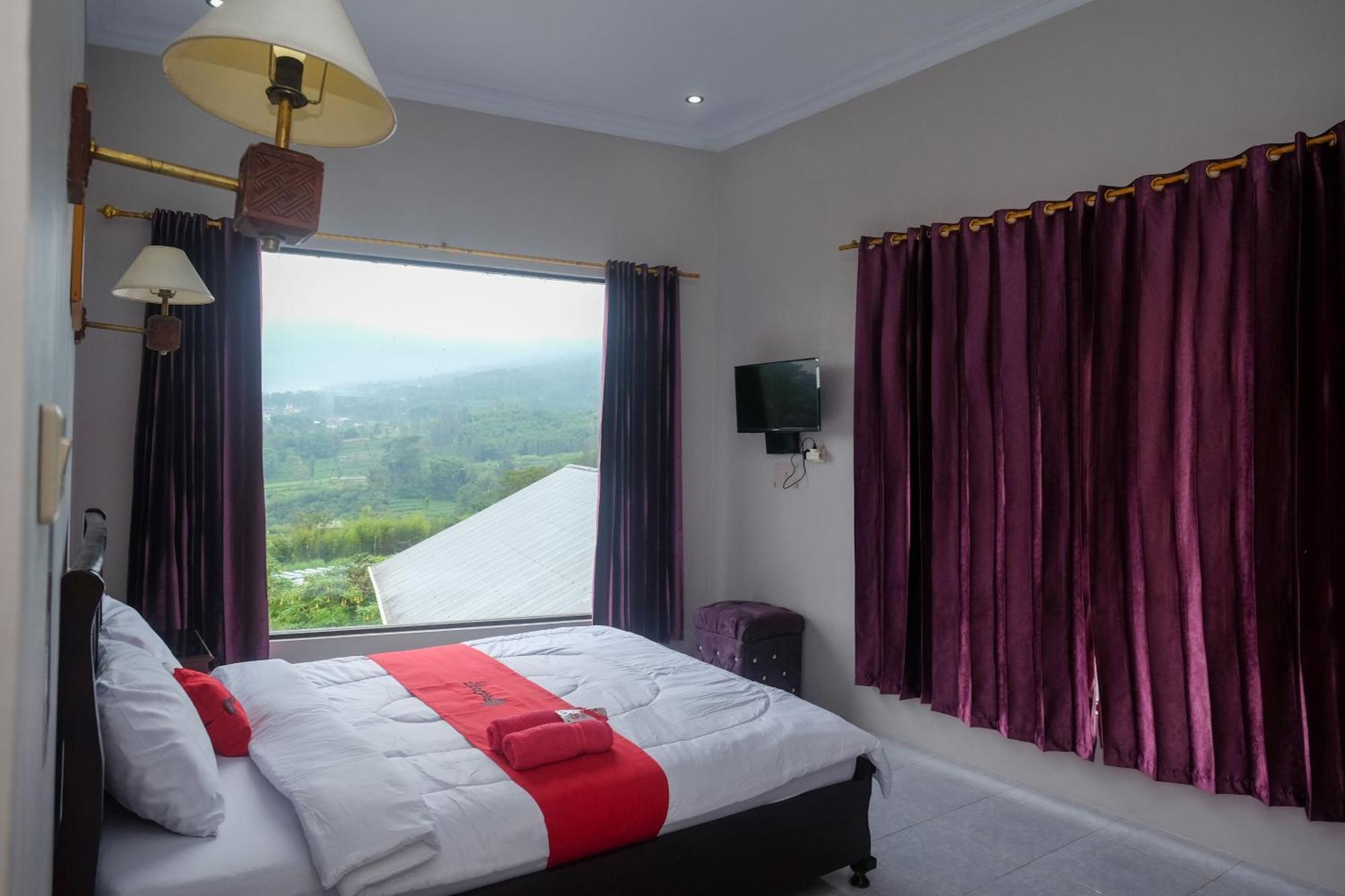 Reddoorz At Jalan Dieng 3 沃诺索博 外观 照片