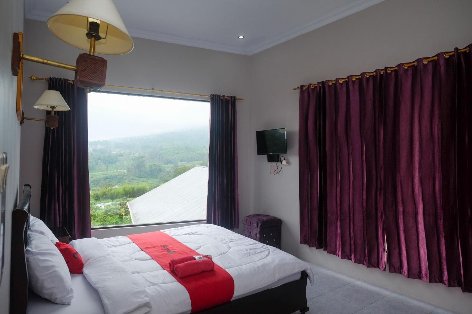 Reddoorz At Jalan Dieng 3 沃诺索博 外观 照片